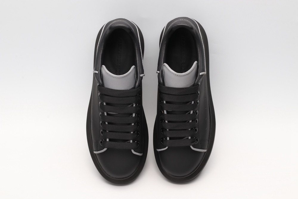 AMQ Leather Platform Sneakers-Black