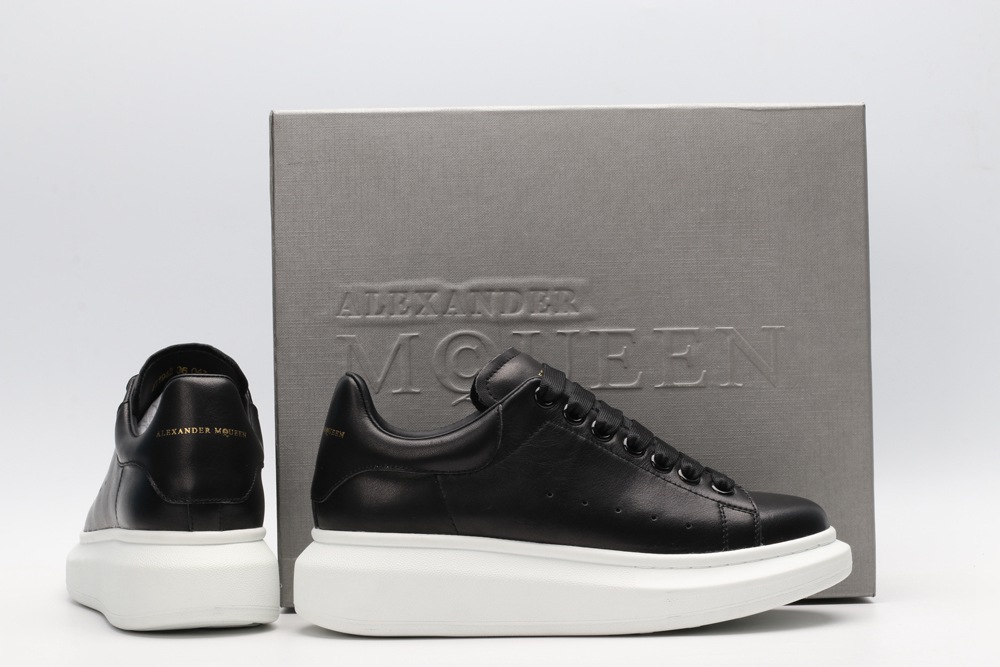 AMQ black oversized sneakers