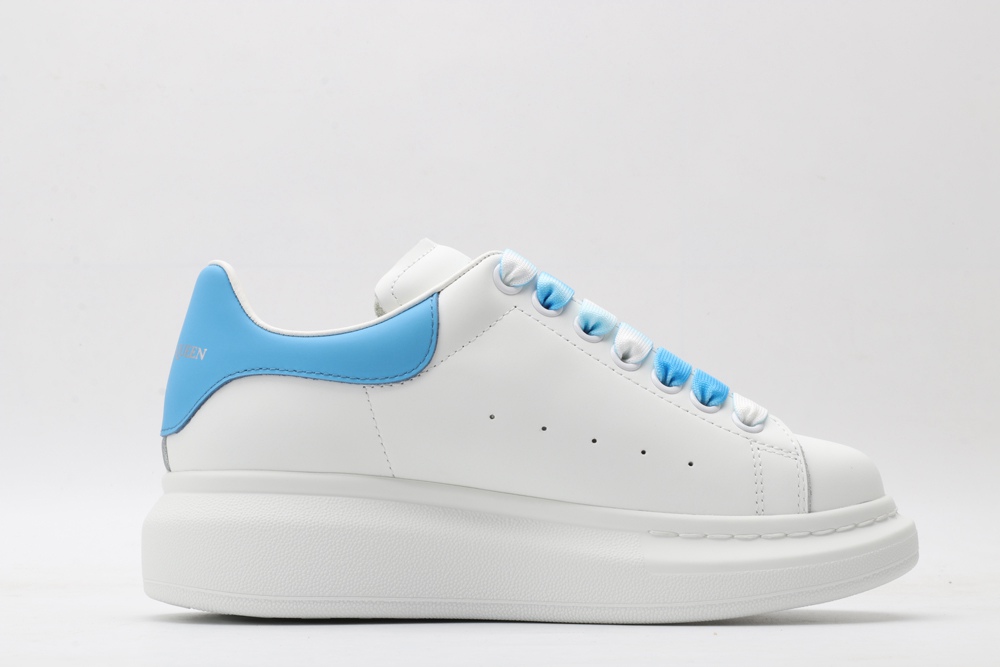AMQ oversized sneakers with sky blue heel