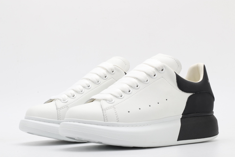 AMQ oversized sneakers with black heel