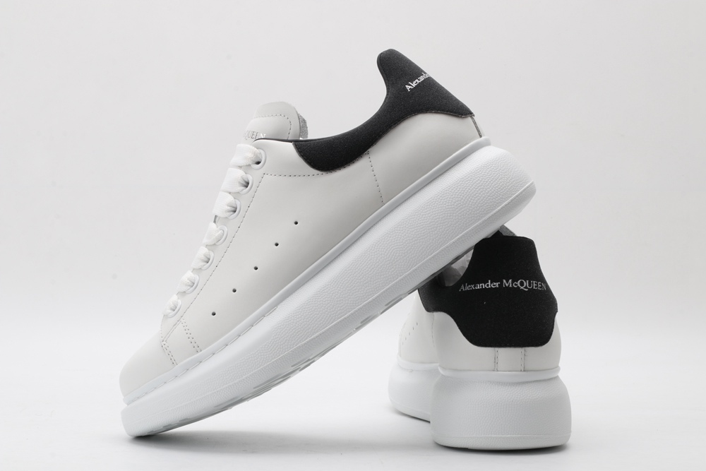 AMQ white&black oversized sneakers