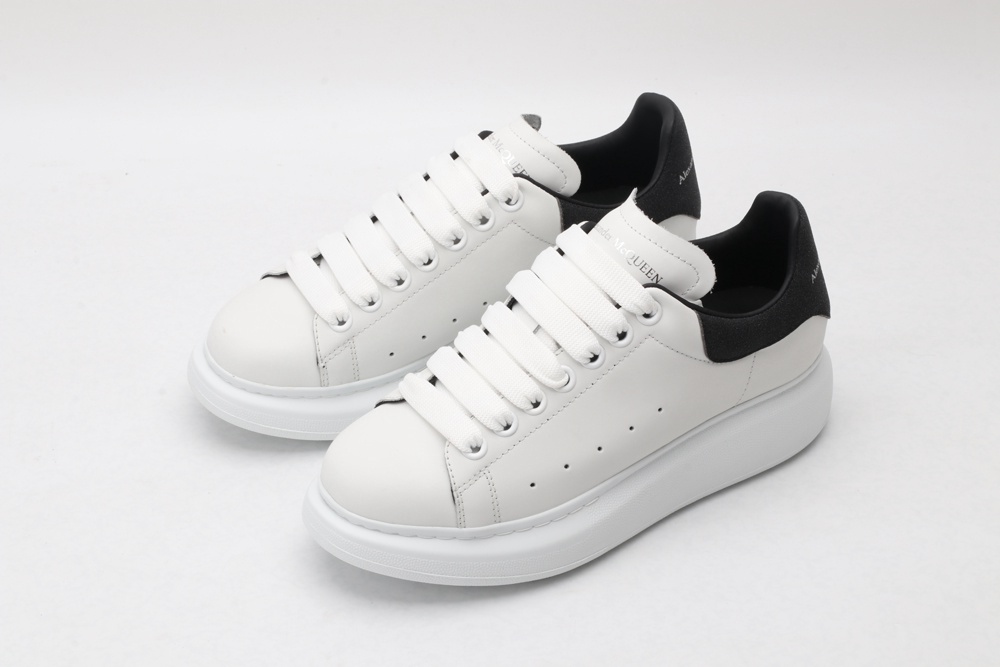 AMQ white&black oversized sneakers