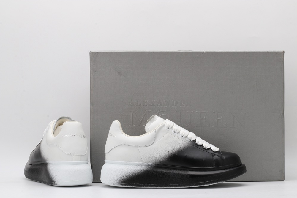 AMQ white&black oversized sneakers