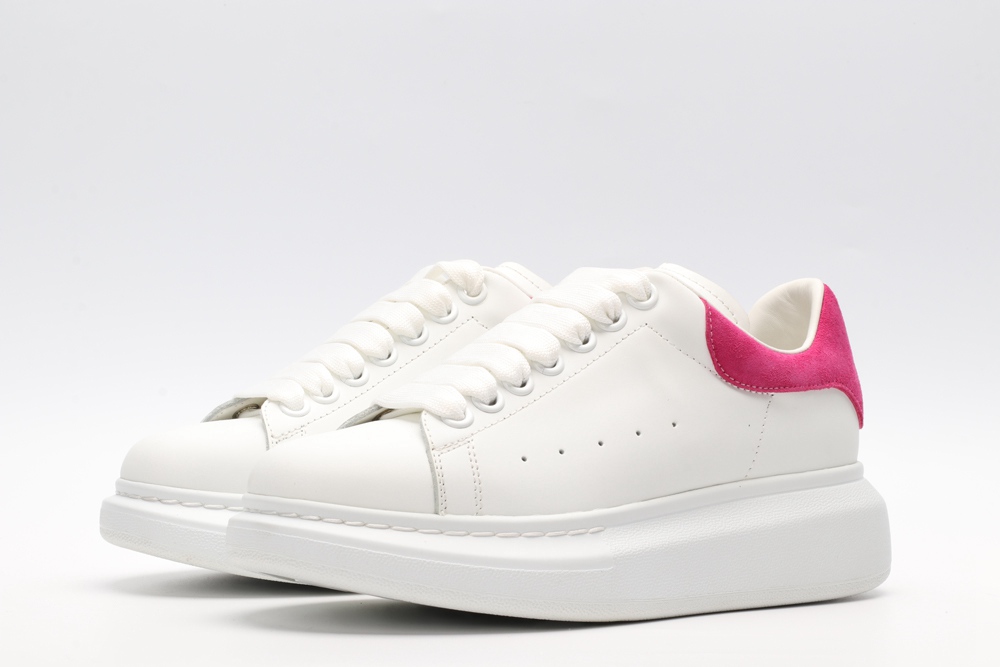 AMQ OVERSIZED SNEAKER with rose heel