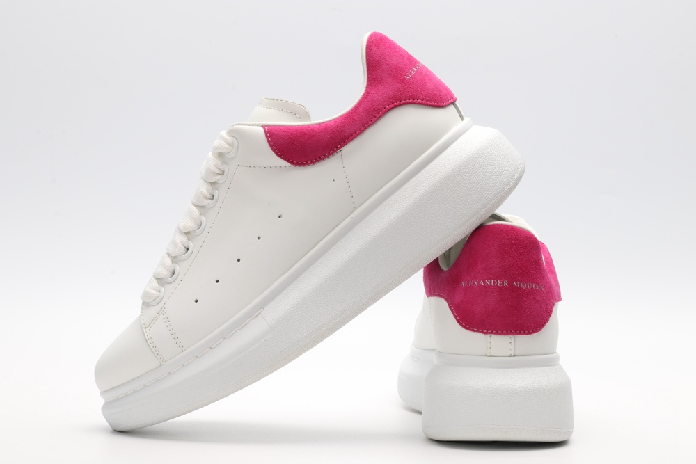AMQ OVERSIZED SNEAKER with rose heel