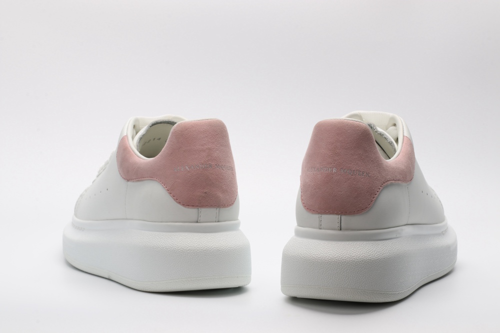 AMQ OVERSIZED SNEAKER with rose heel