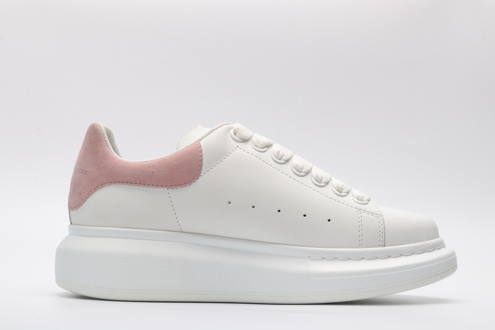 AMQ OVERSIZED SNEAKER with rose heel