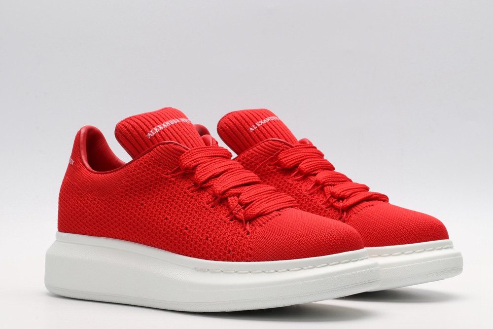 AMQ OVERSIZED SNEAKER Red