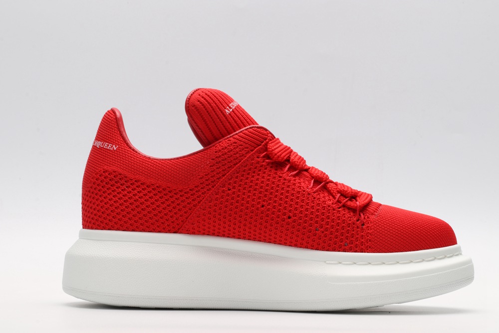 AMQ OVERSIZED SNEAKER Red