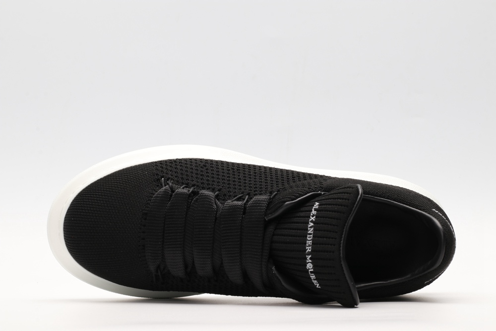 AMQ OVERSIZED SNEAKER Black