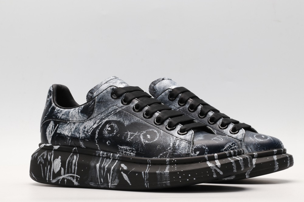 AMQ black oversized sneakers