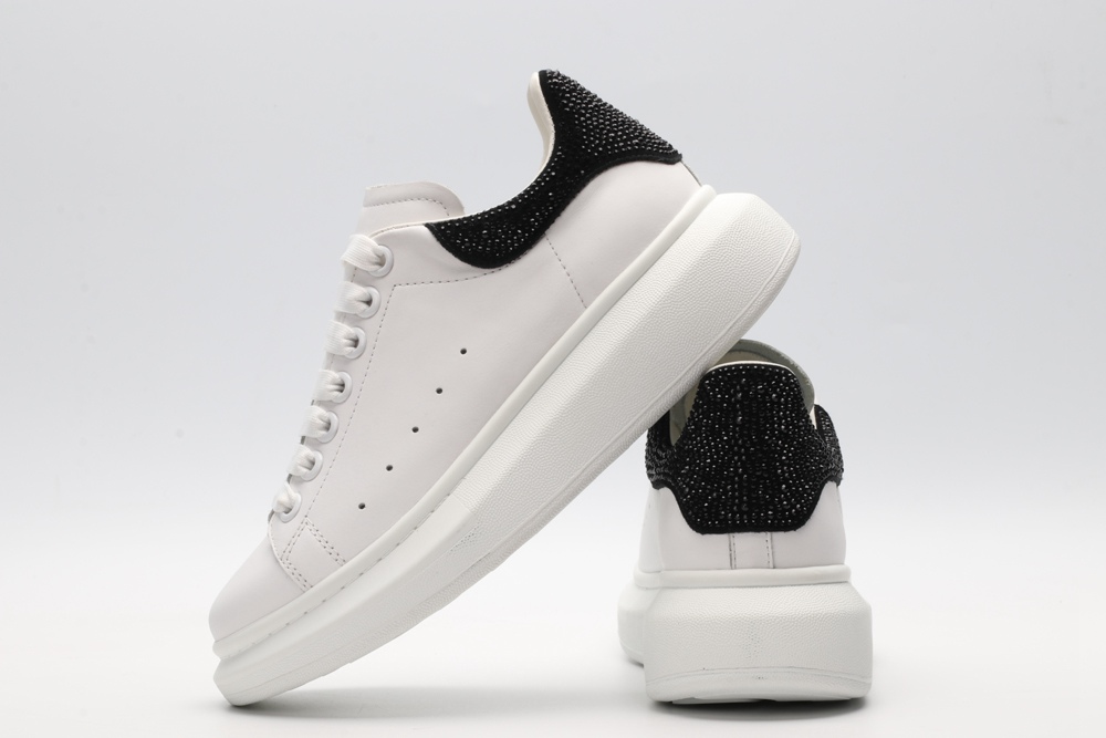 AMQ oversized sneakers with black heel