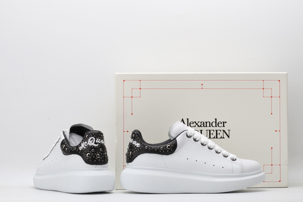 AMQ White calf leather lace-up sneaker