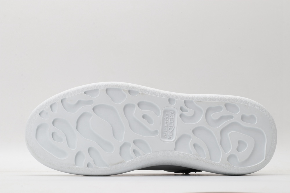 AMQ White calf leather lace-up sneaker