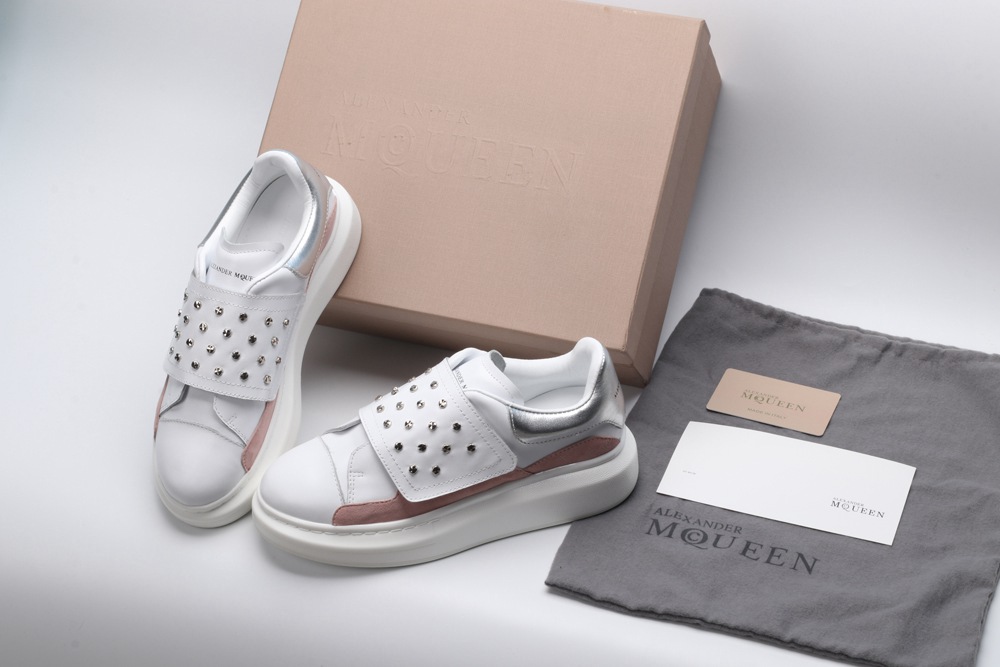 AMQ Leather Platform Sneakers