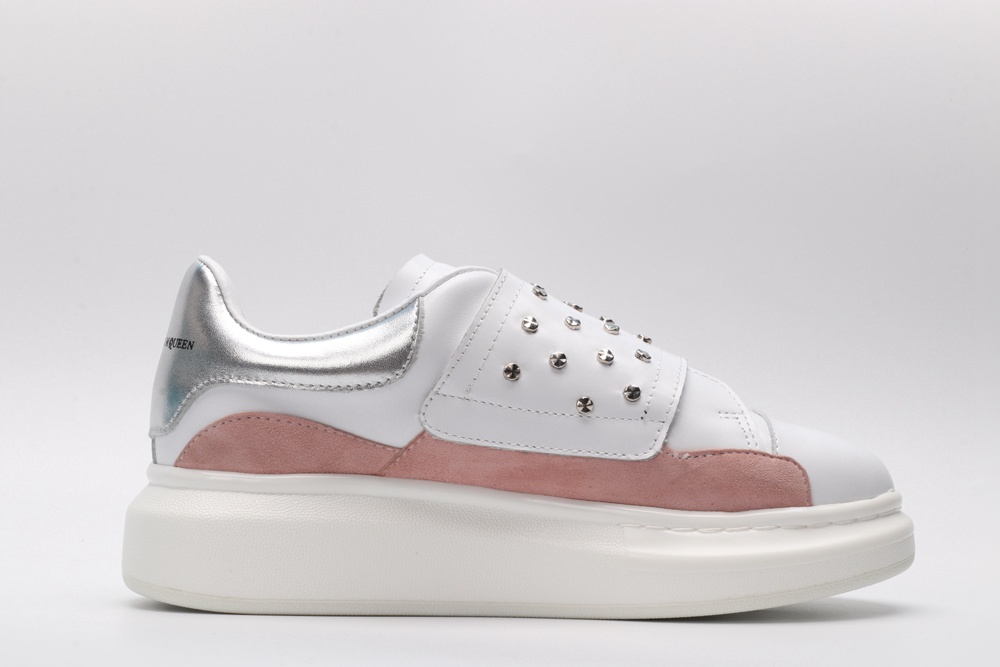 AMQ Leather Platform Sneakers