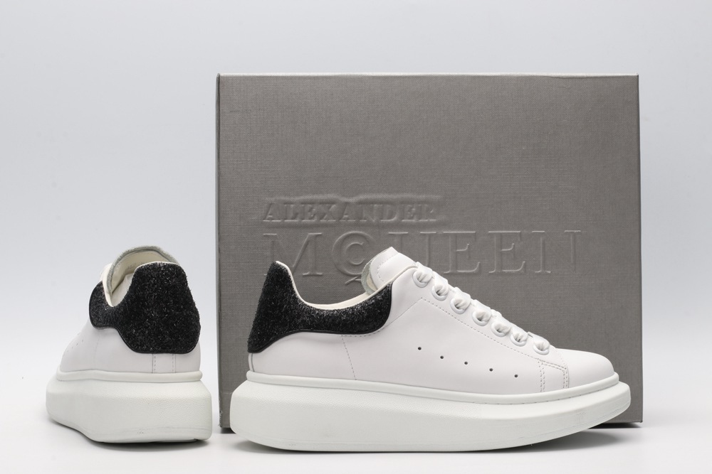 AMQ oversized sneakers with black heel