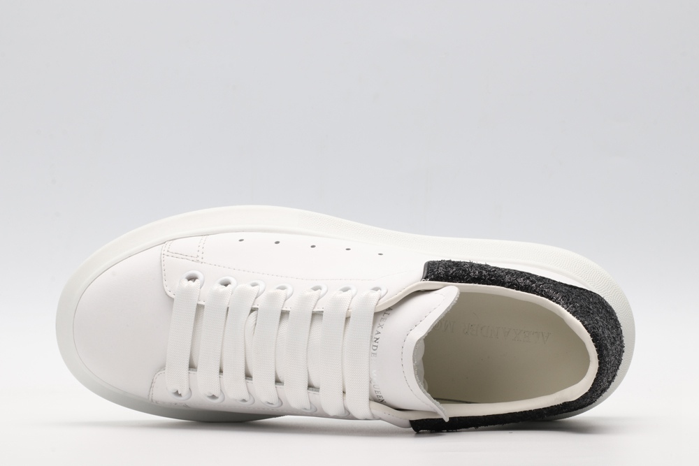AMQ oversized sneakers with black heel