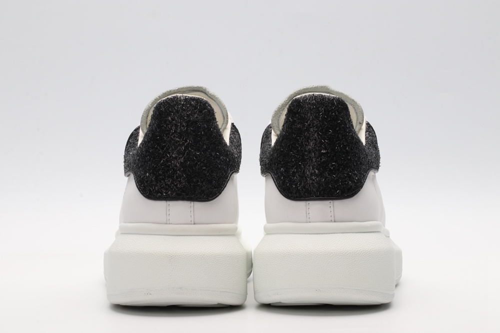 AMQ oversized sneakers with black heel