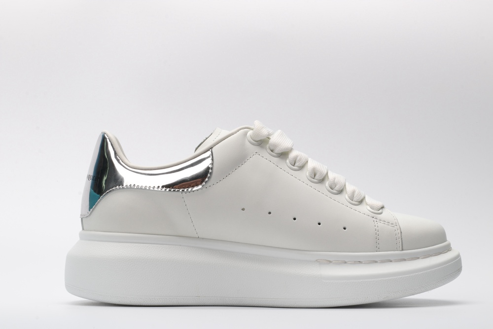 AMQ OVERSIZED SNEAKER
