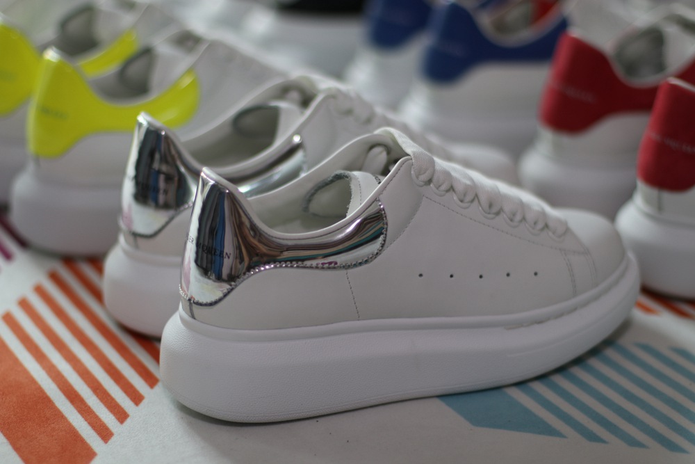 AMQ OVERSIZED SNEAKER