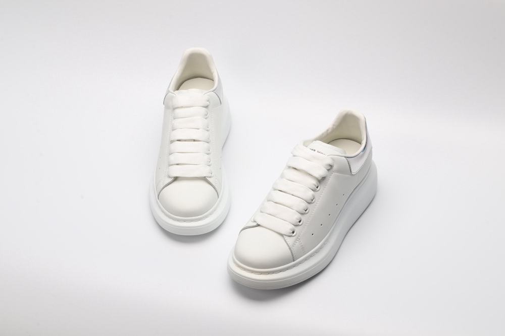 AMQ OVERSIZED SNEAKER