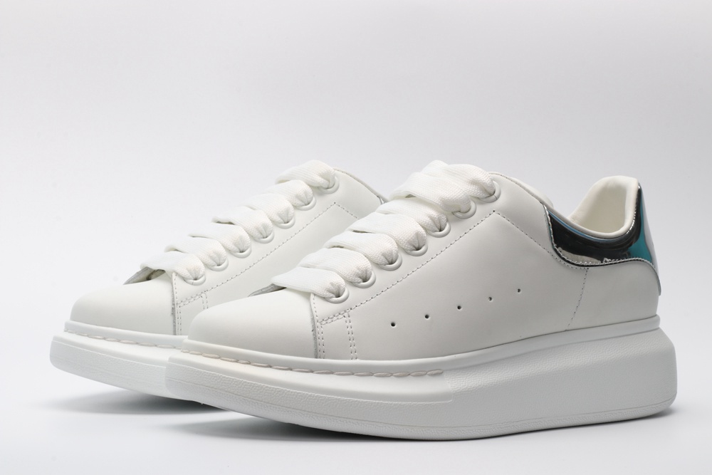 AMQ OVERSIZED SNEAKER