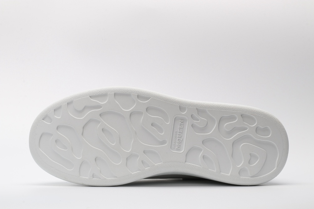 AMQ OVERSIZED SNEAKER