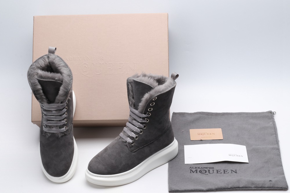 AMQ winter boots-cafe