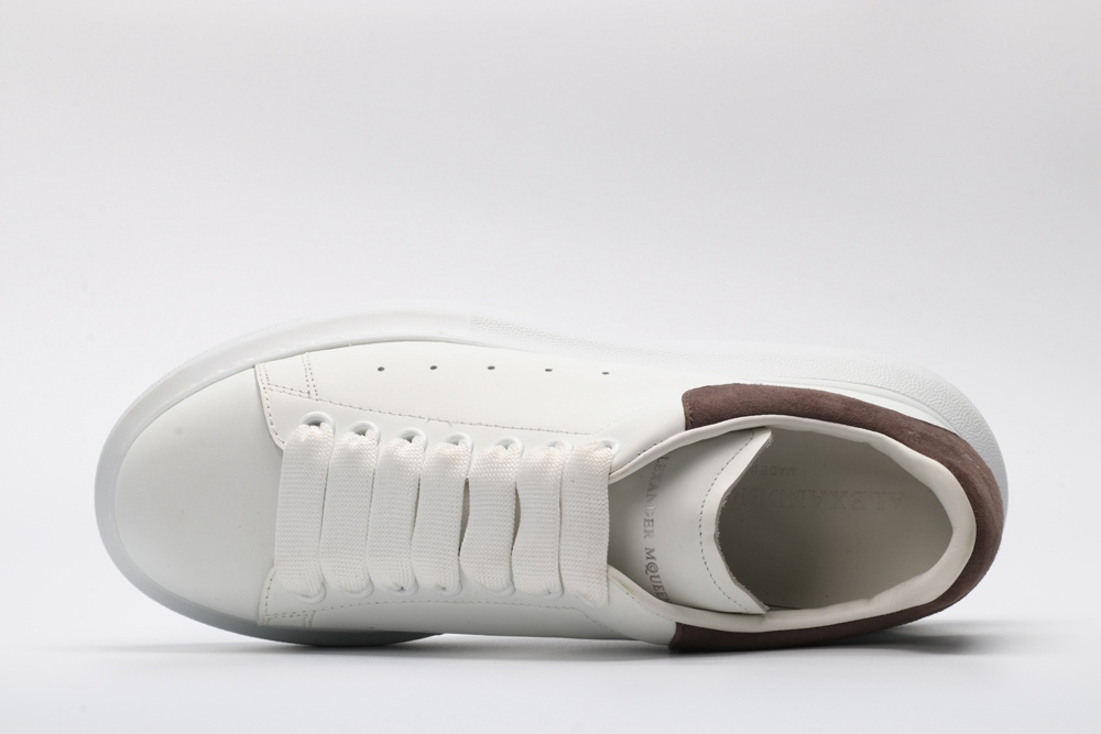 AMQ OVERSIZED SNEAKER Cafe