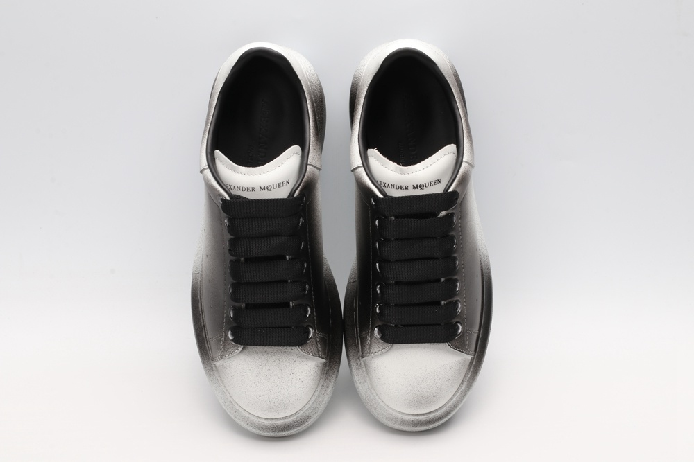 AMQ OVERSIZED SNEAKER