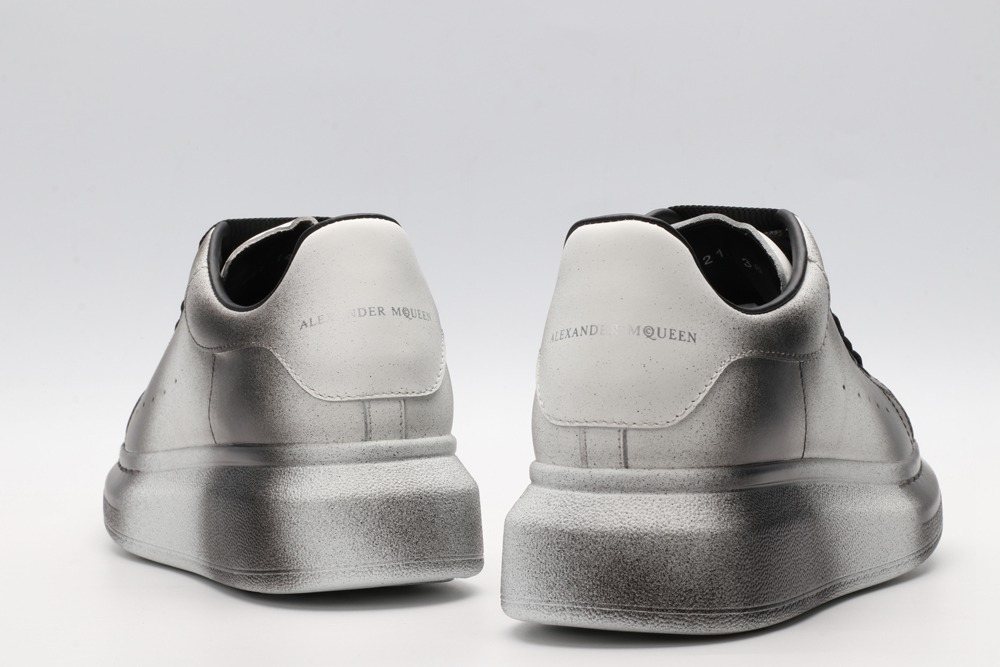 AMQ OVERSIZED SNEAKER