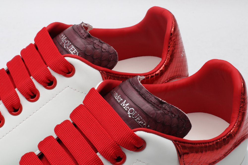 AMQ OVERSIZED SNEAKER