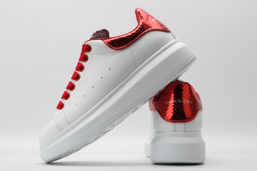 AMQ OVERSIZED SNEAKER