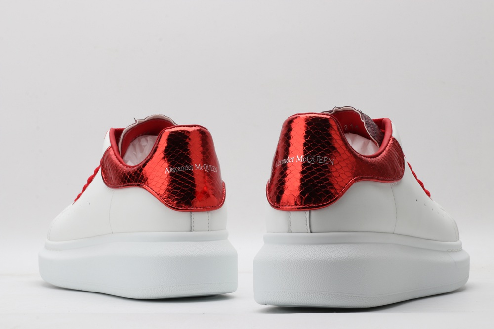 AMQ OVERSIZED SNEAKER