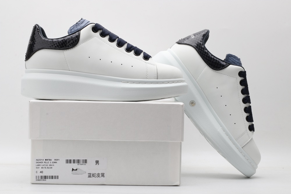 AMQ OVERSIZED SNEAKER