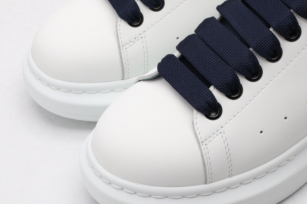 AMQ OVERSIZED SNEAKER