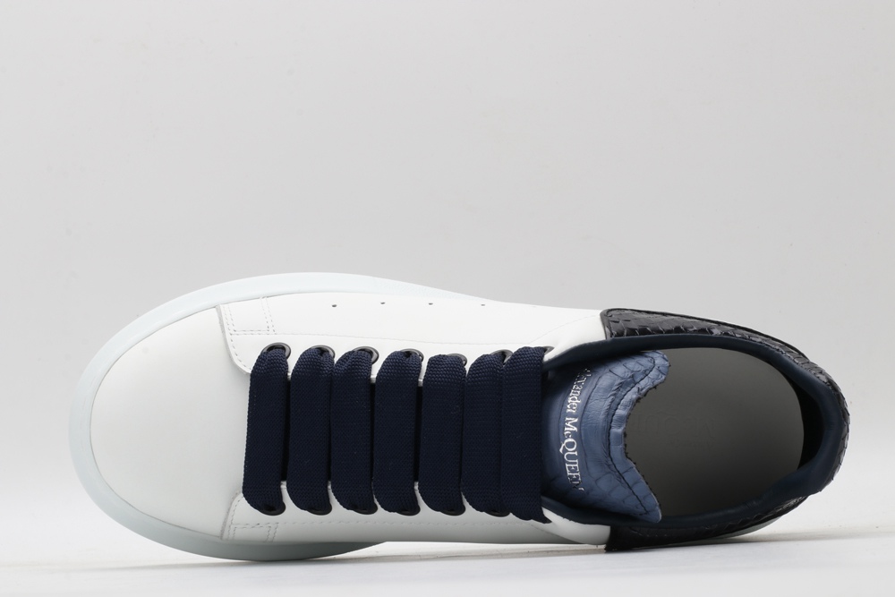 AMQ OVERSIZED SNEAKER