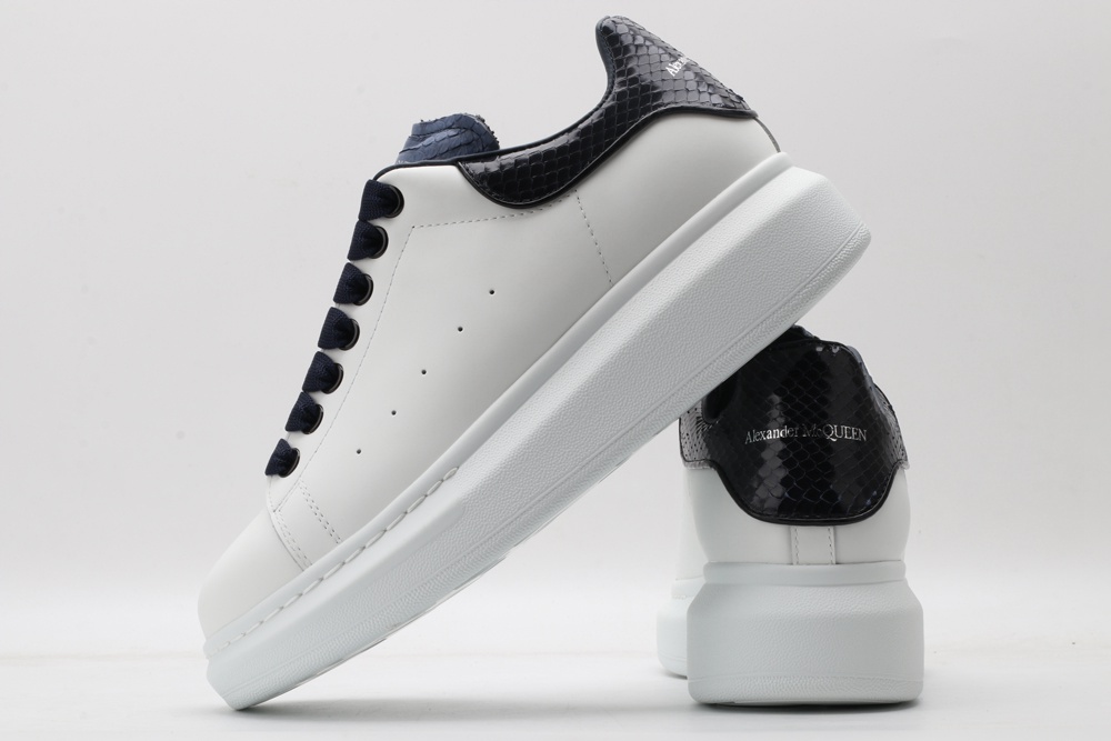 AMQ OVERSIZED SNEAKER