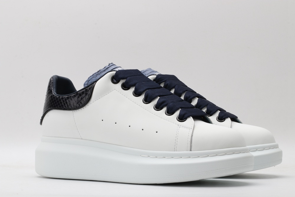 AMQ OVERSIZED SNEAKER