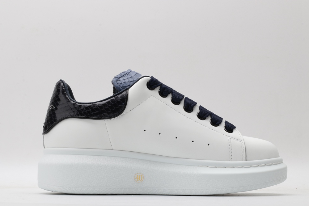 AMQ OVERSIZED SNEAKER