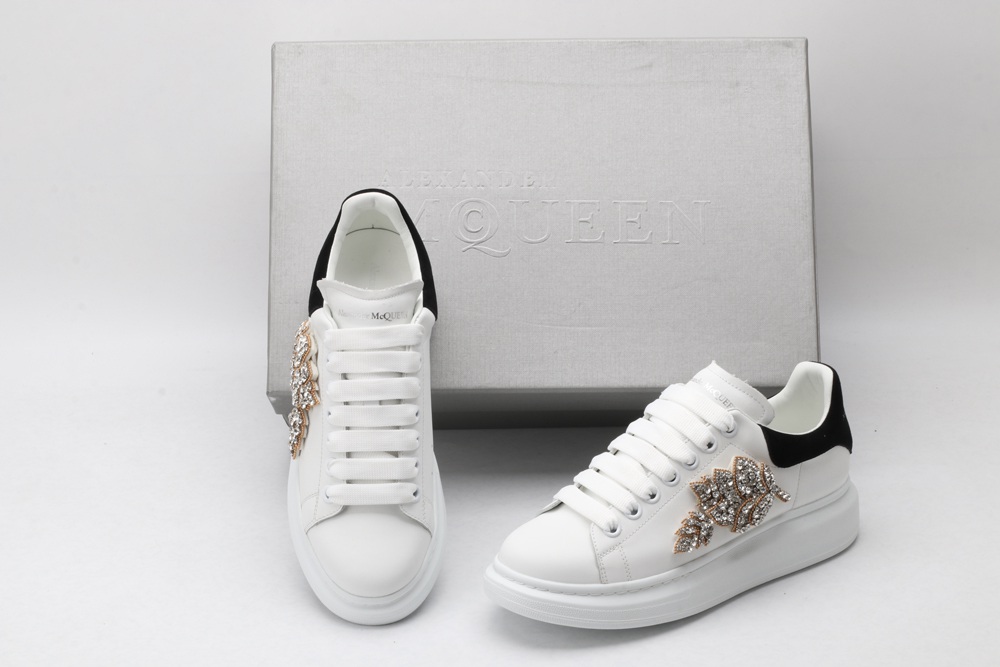 AMQ oversized sneakers with black heel