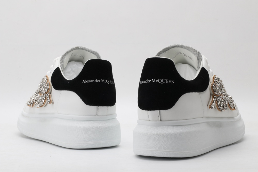 AMQ oversized sneakers with black heel
