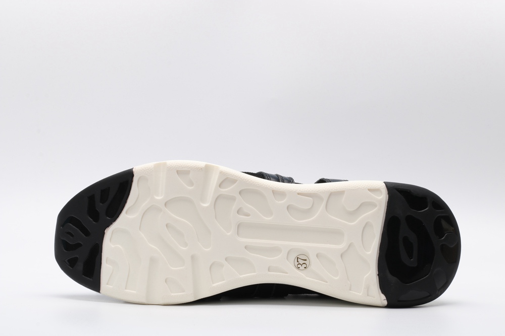 AMQ oversized sole sneakers