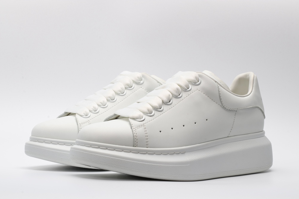 AMQ Leather Platform Sneakers