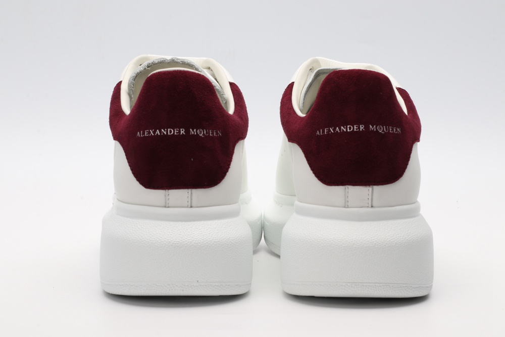 AMQ OVERSIZED SNEAKER