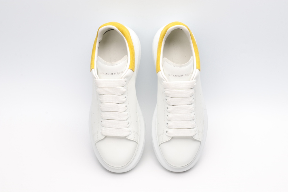 AMQ OVERSIZED SNEAKER Yellow heel